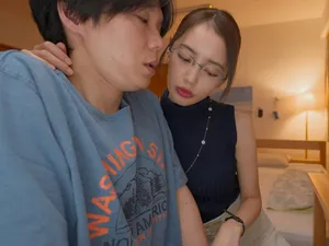Nikki Sweet 帮助房东满 Chân Ham muốn Sau khi Dính