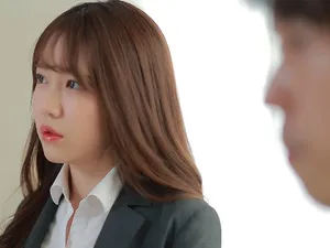 Người chồng thường đi làm về khuya, vợ yêu ở nhà bị ông anh hàng xóm dụ dỗ sang mát-xa